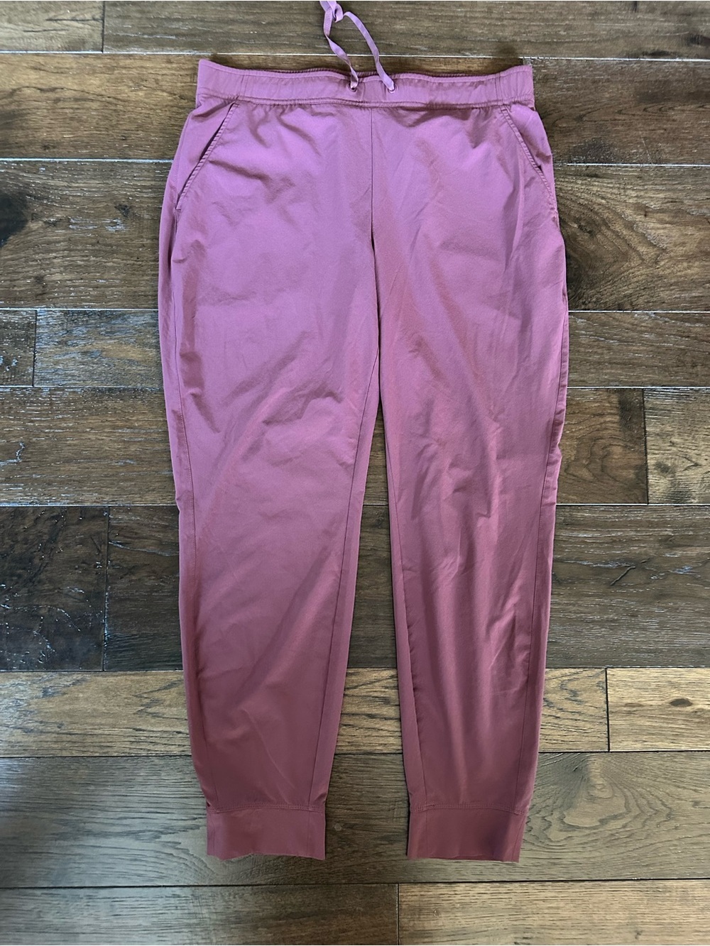 Eddie Bauer Women’s Lightweight Mauve Travel Jogger Pants- size Large Tall
